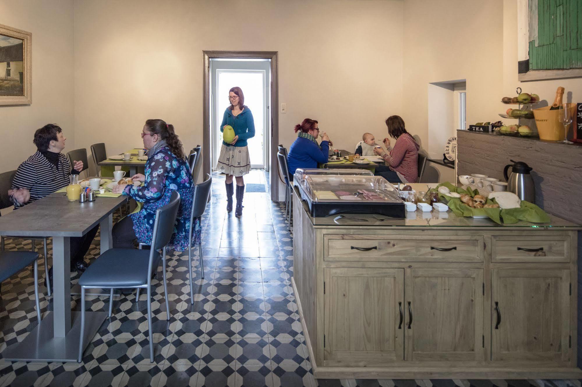 B&B De Oude Winning Riemst Eksteriør billede